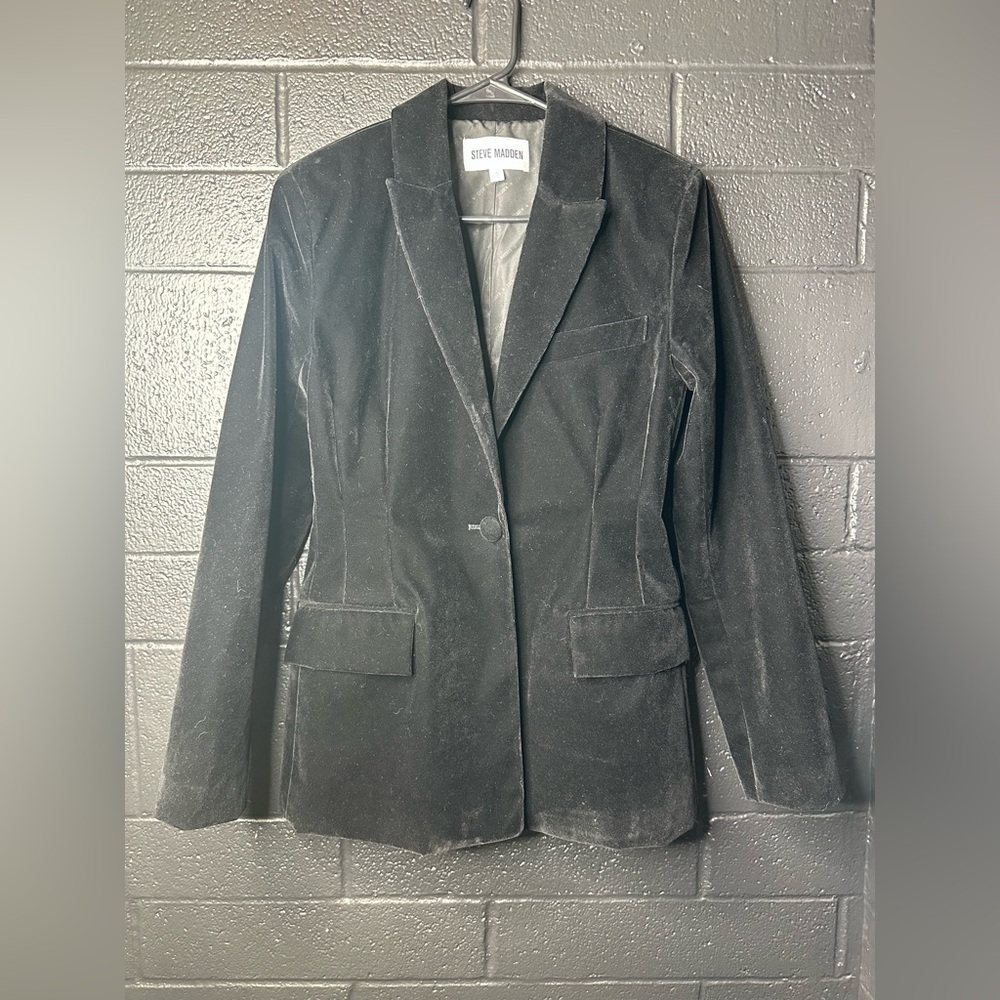 Steve Madden - Elegant Black Velvet Jacket - Picture 12 of 14